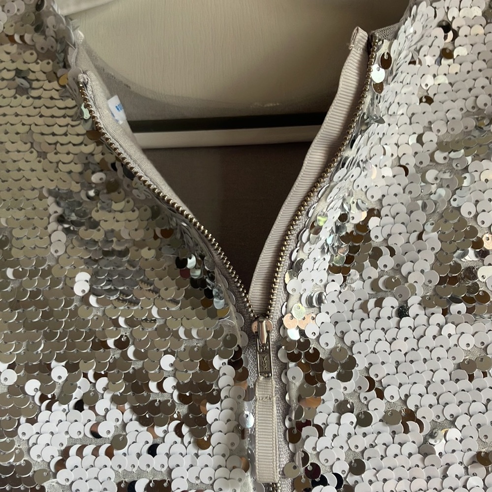 White/Silver flip sequin *everything* top - Picture 3 of 4